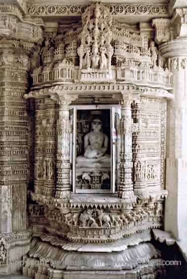 04 Jain-Temple,_Mount Abu 06_b_H600